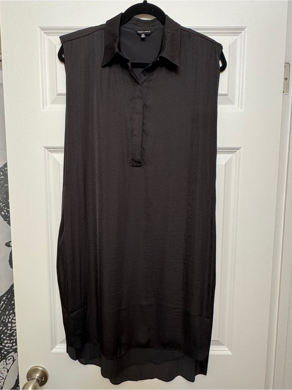 Naked Zebra Black Sleeveless Button-Down Tunic Shirt